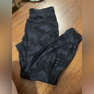 lululemon joggers